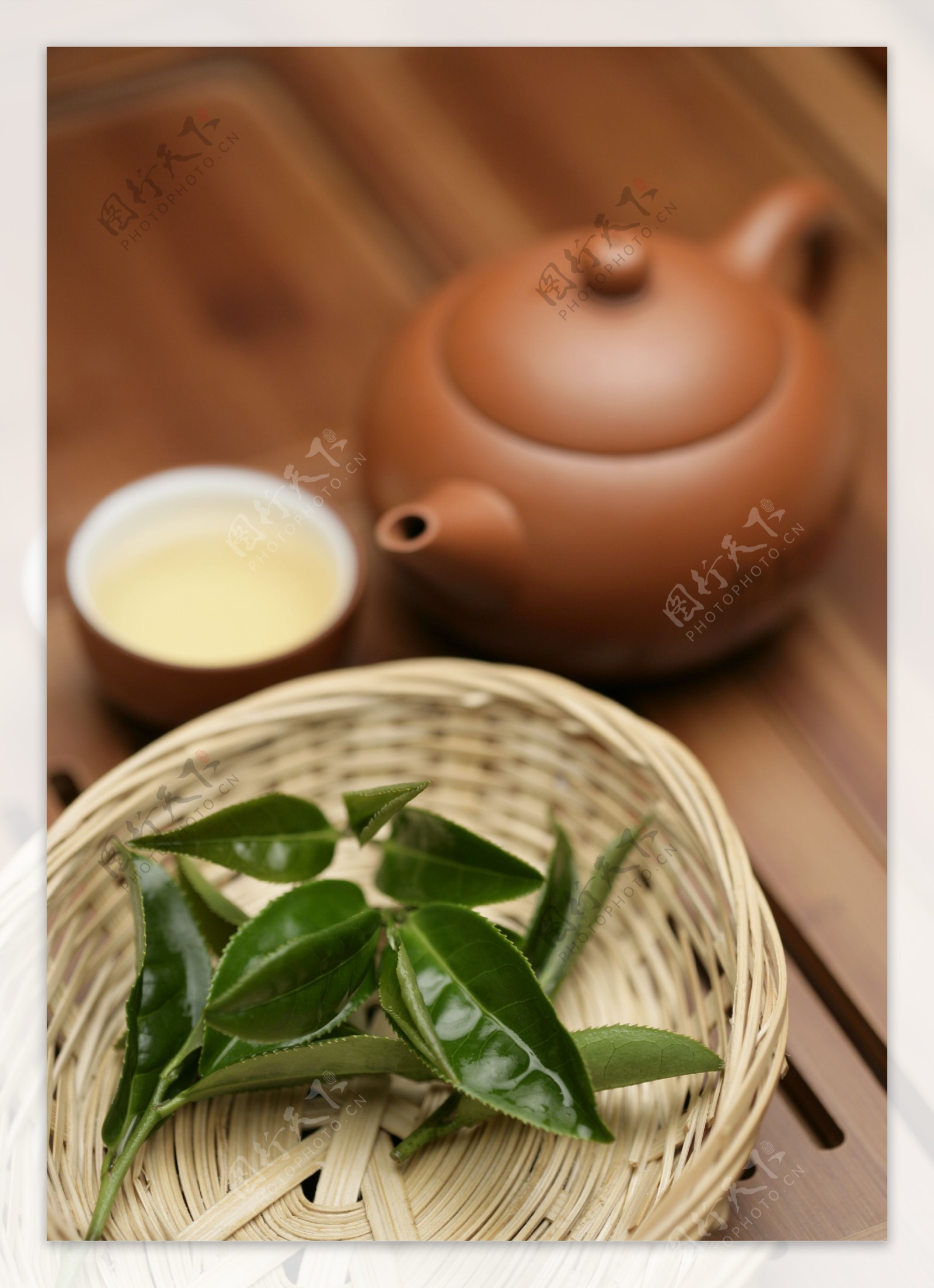 禅风茶趣新鲜茶叶茶具图片