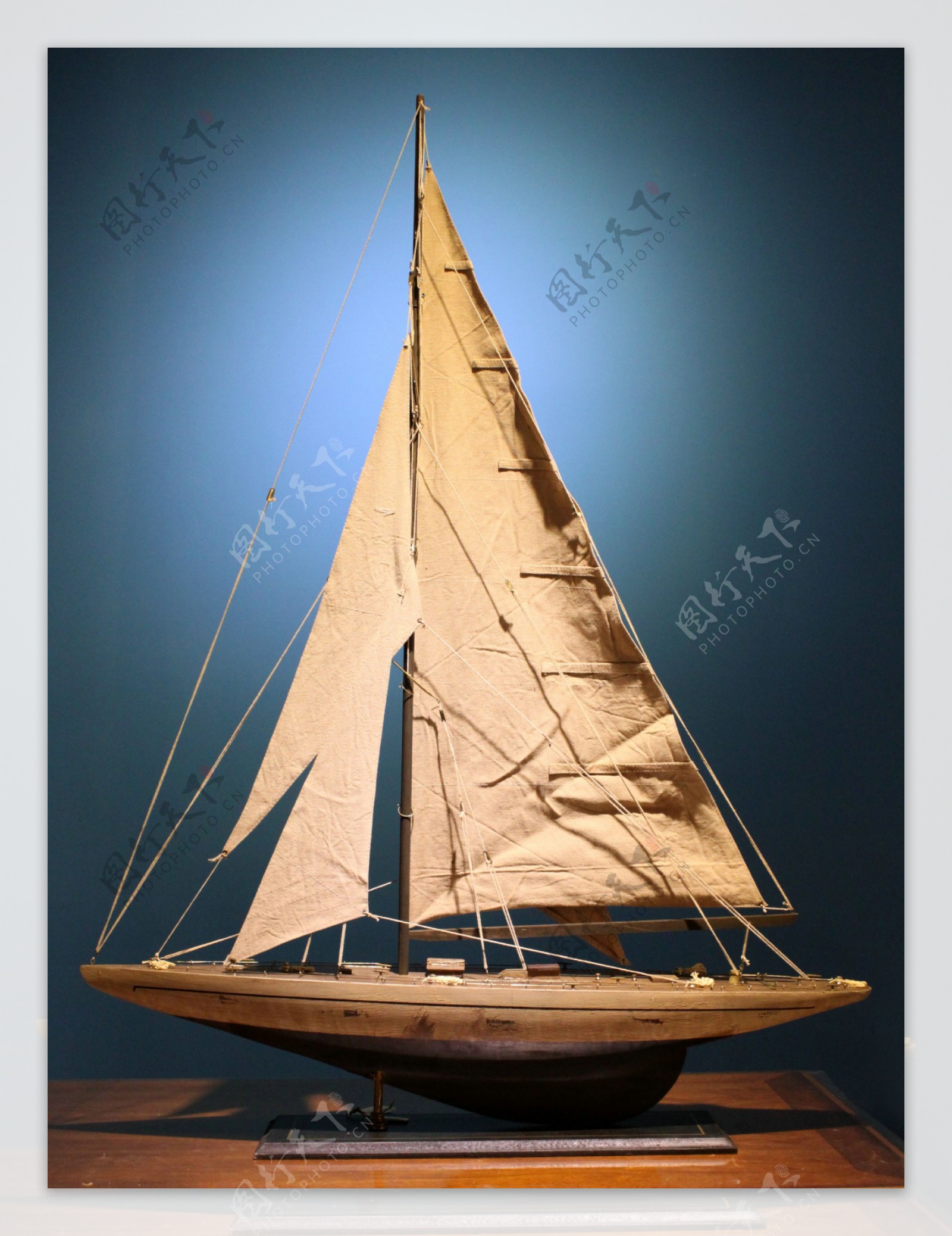 复古航海帆船模型工艺品图片