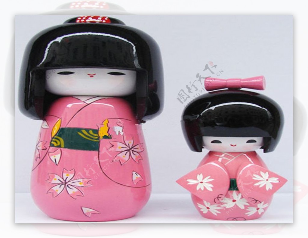 粉色日本和服娃娃主题ppt模板