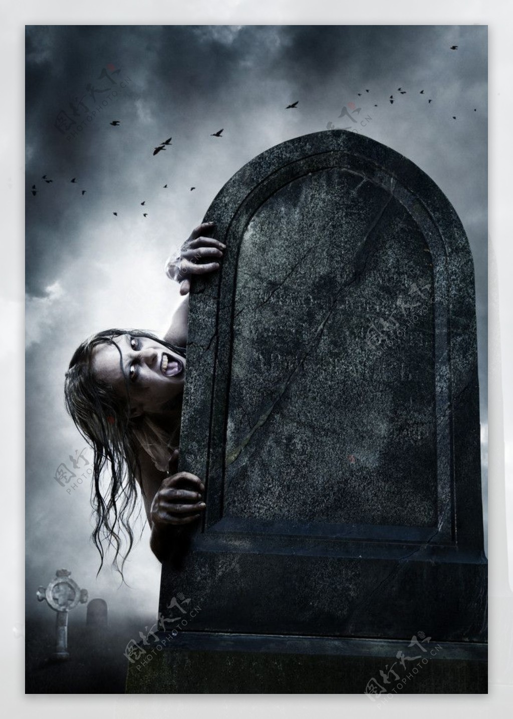 墓碑后恐怖的女人图片