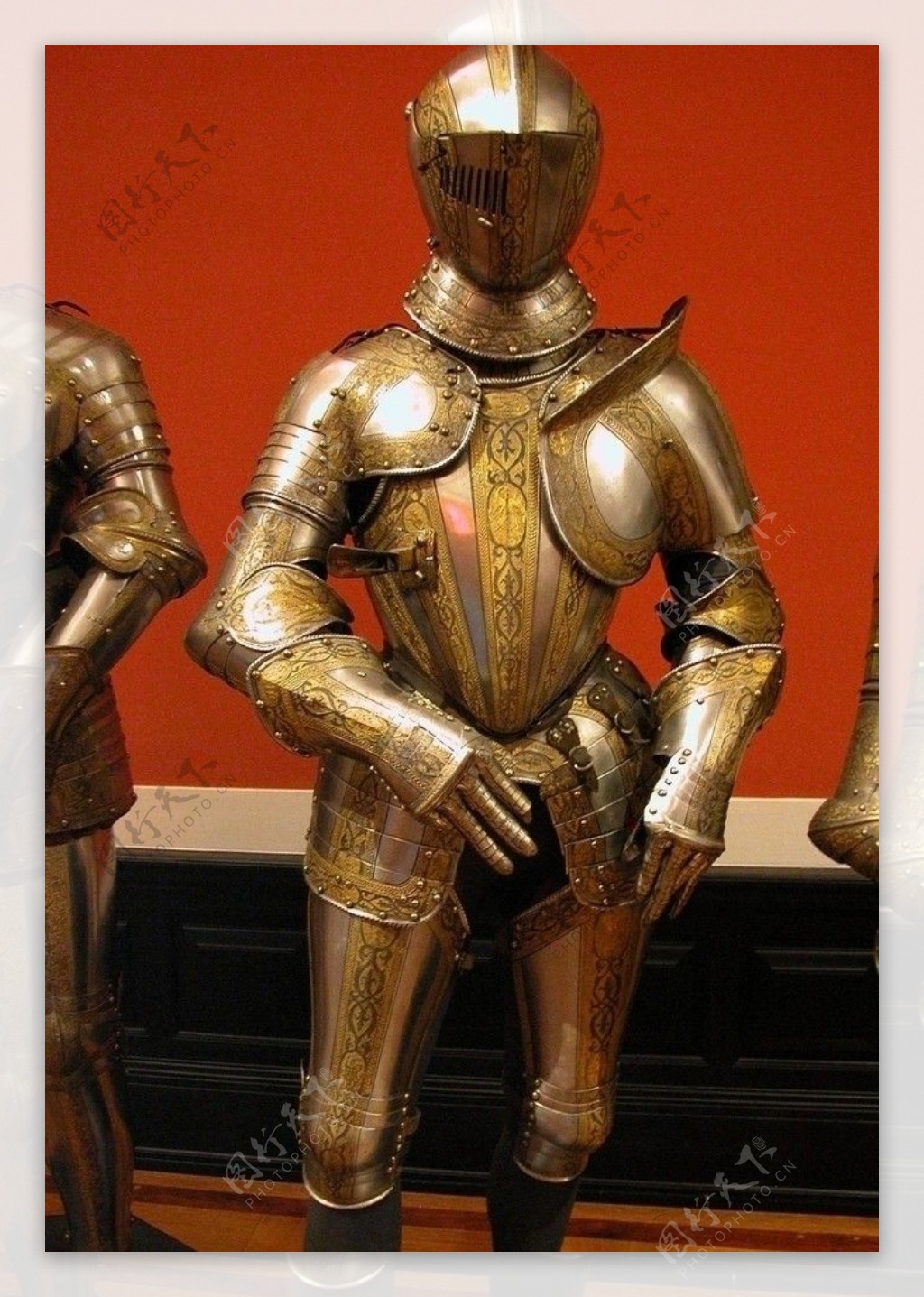 欧洲中世纪盔甲图片