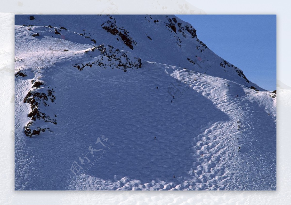 高山滑雪图片