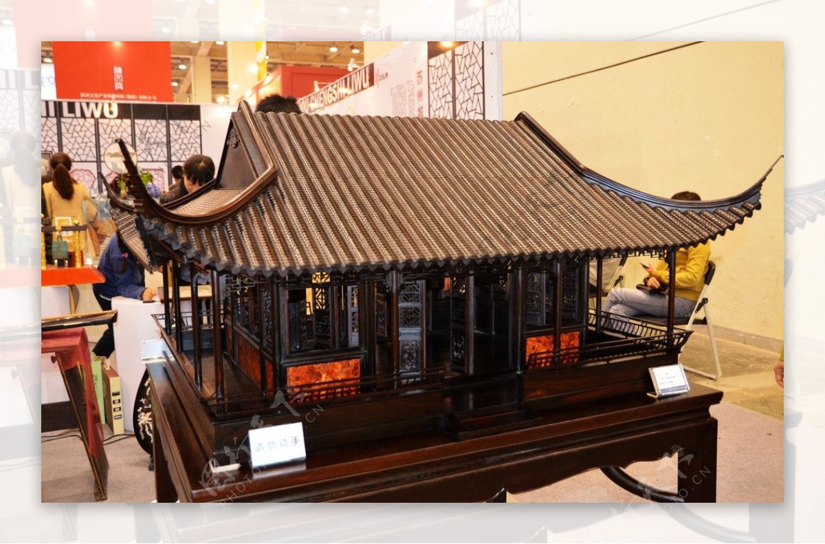 中式古典房屋木雕图片