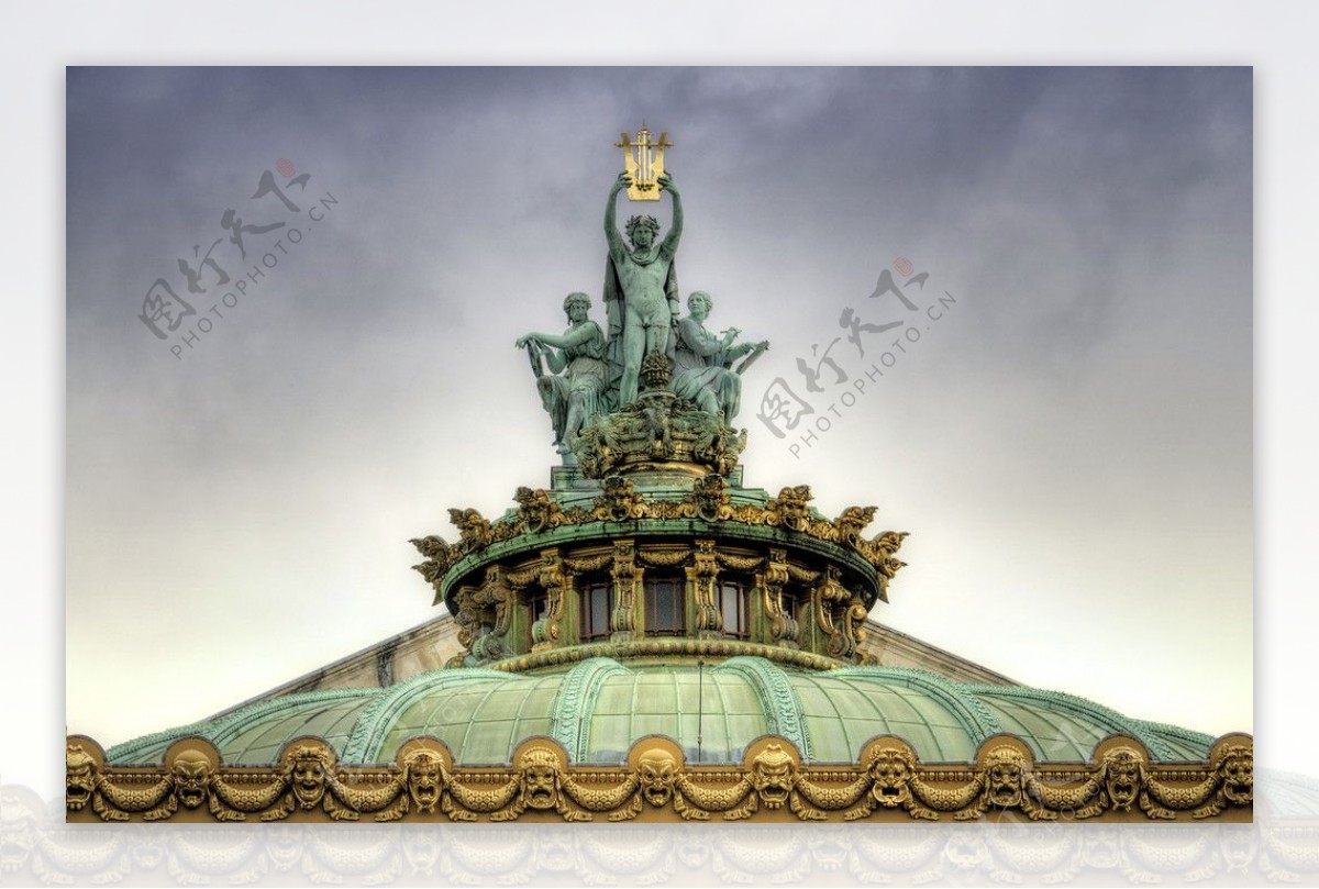 巴黎歌剧院顶雕像图片