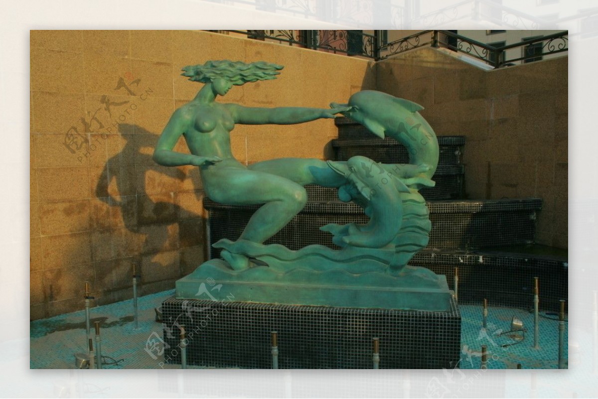 合肥市博奥丽苑商业街角雕塑小品图片