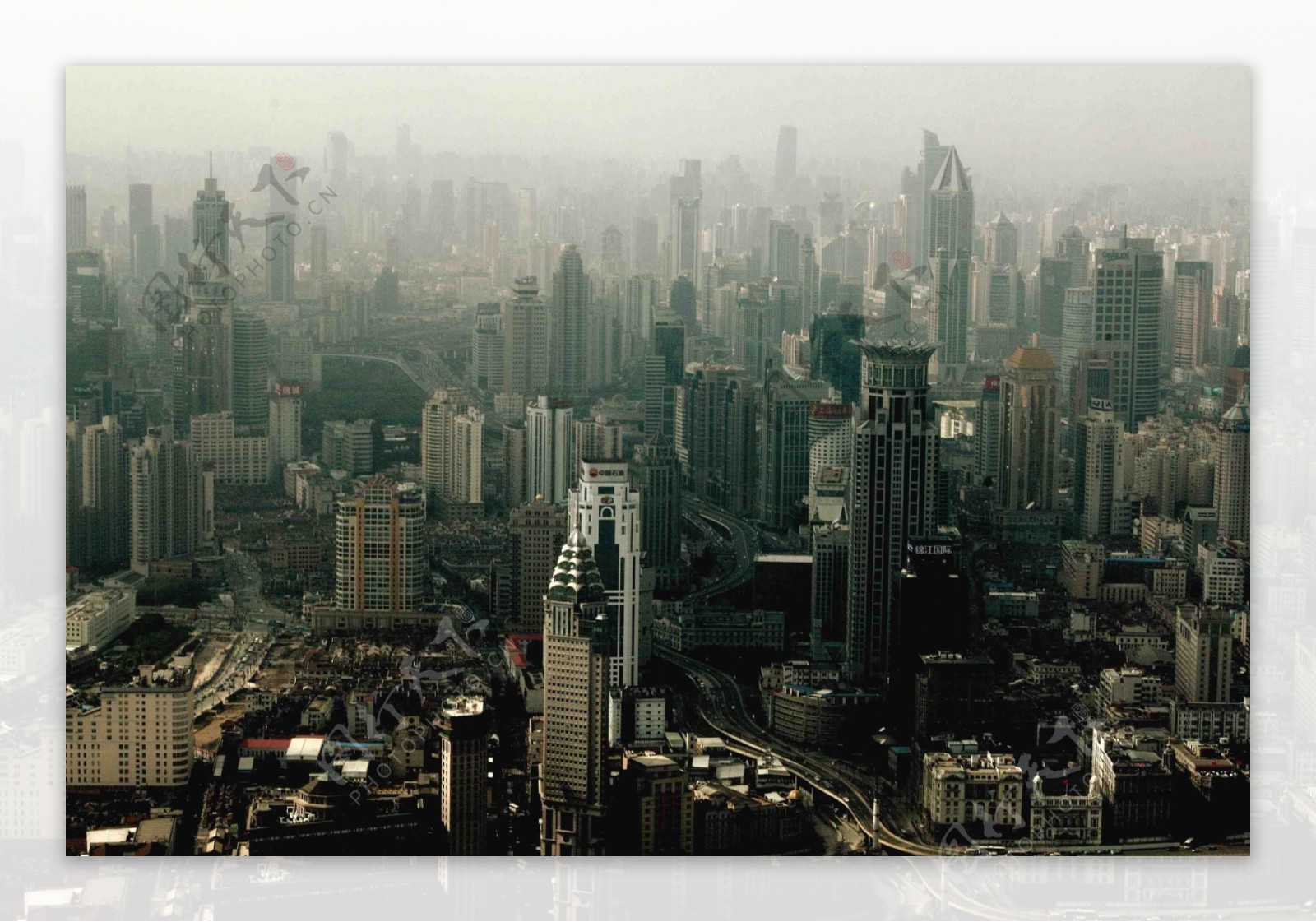 雾霾城市图片