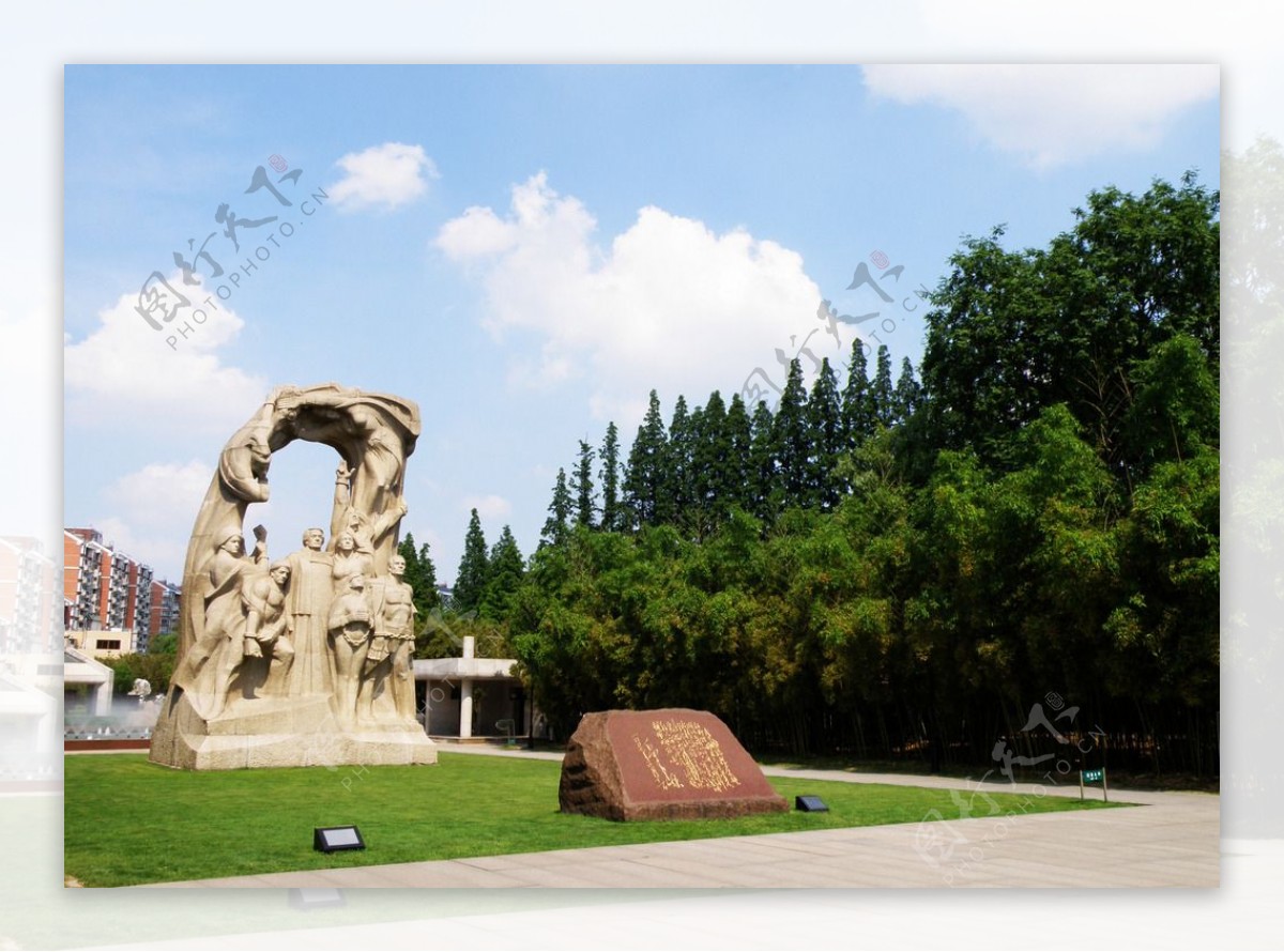 上海龙华烈士陵园图片