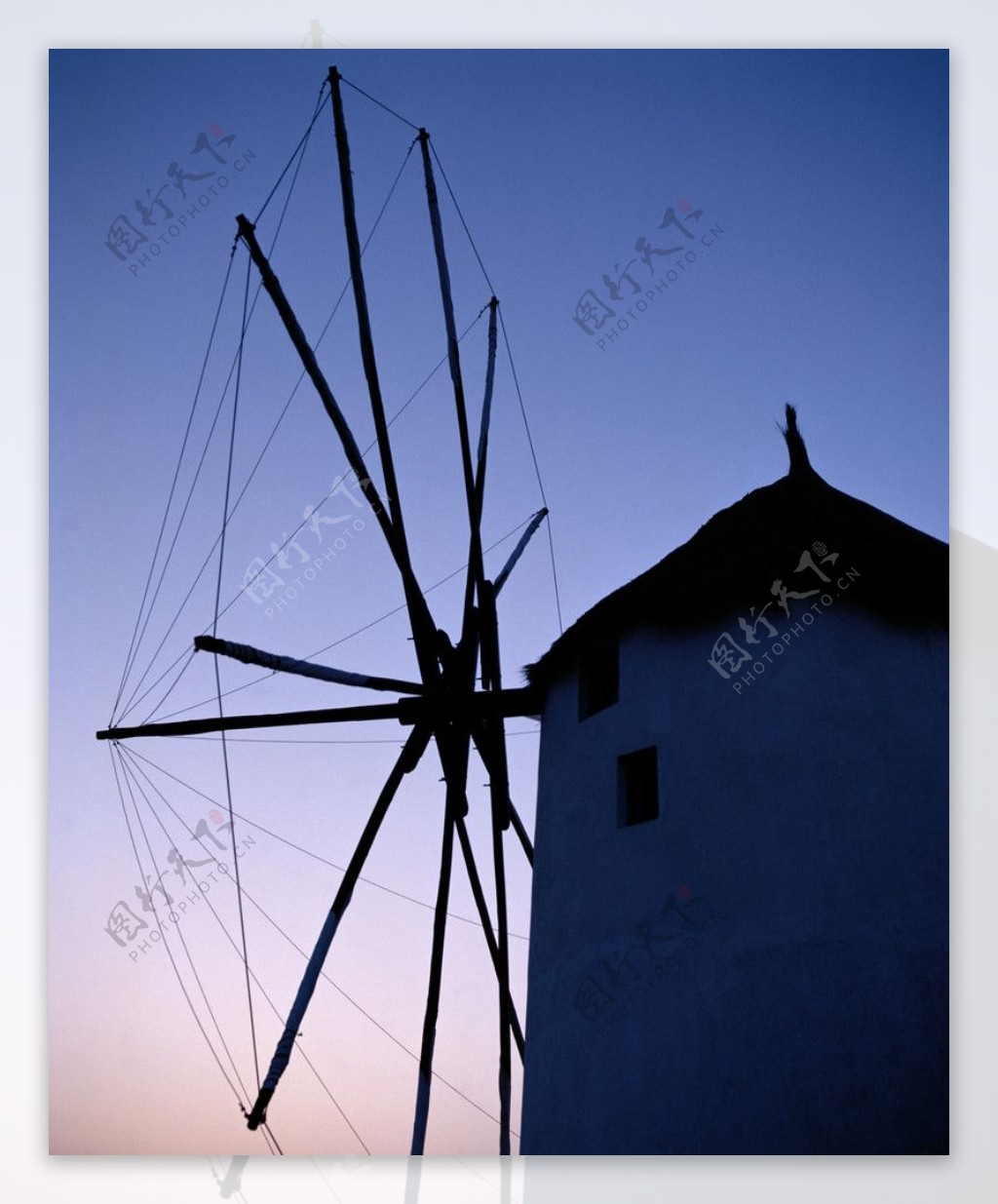 欧式建筑风车图片