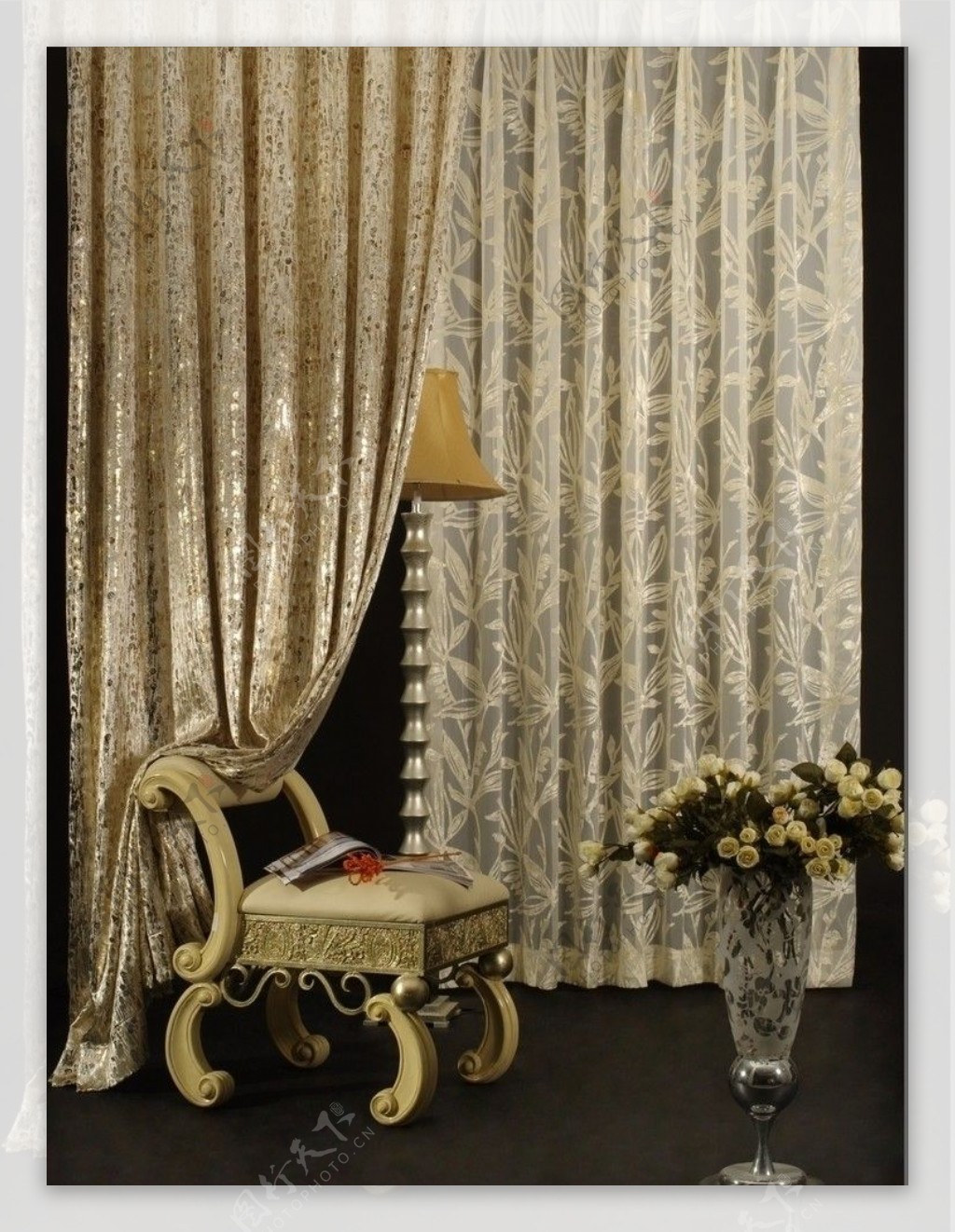 古典窗帘图图片