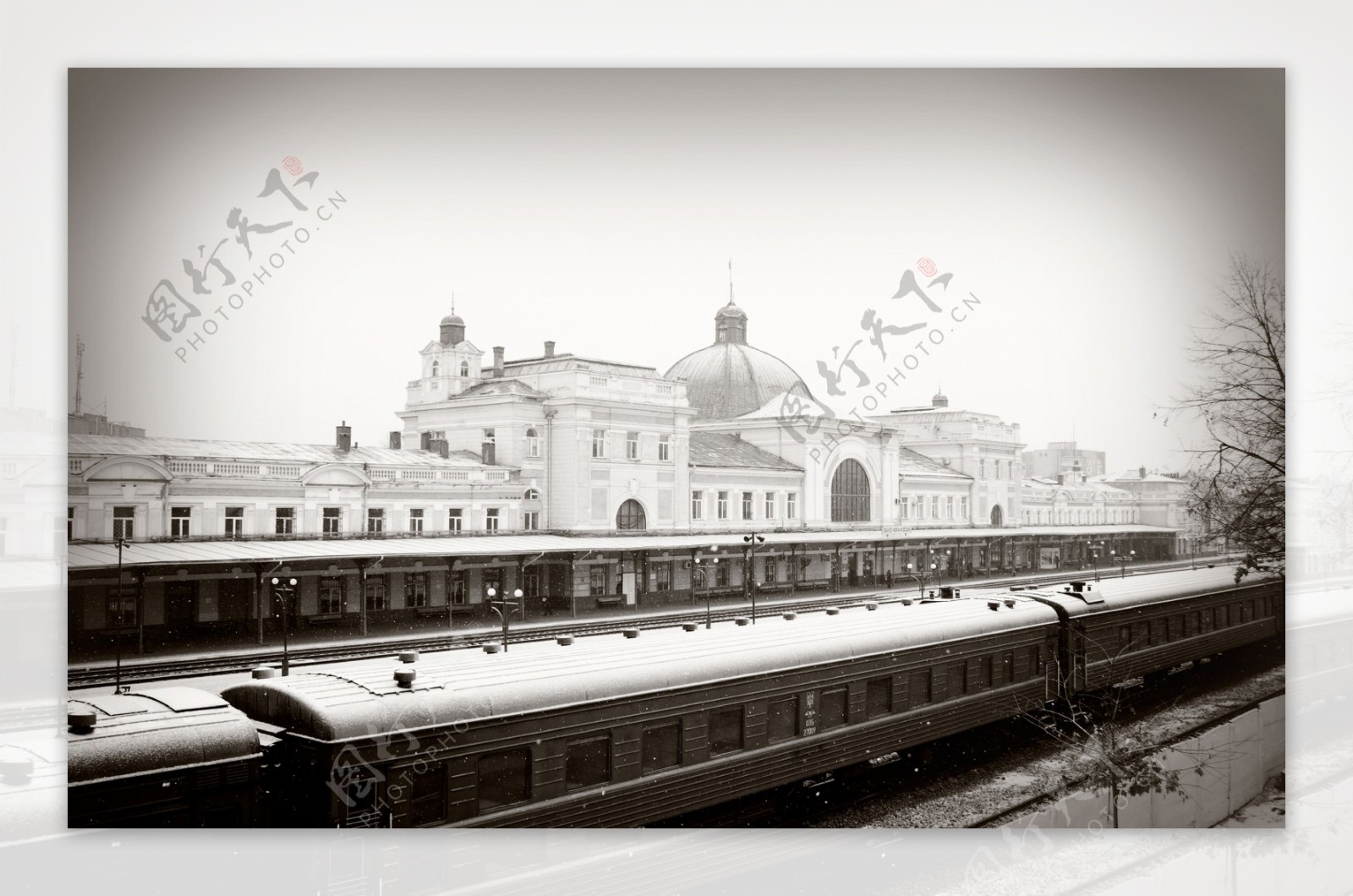 火车站雪景风光图片