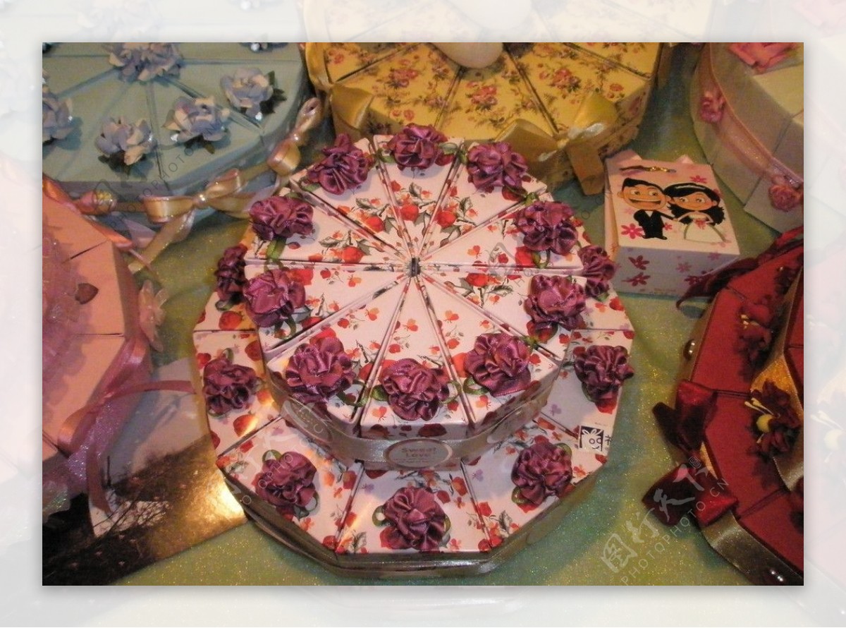 蛋糕型喜糖盒图片