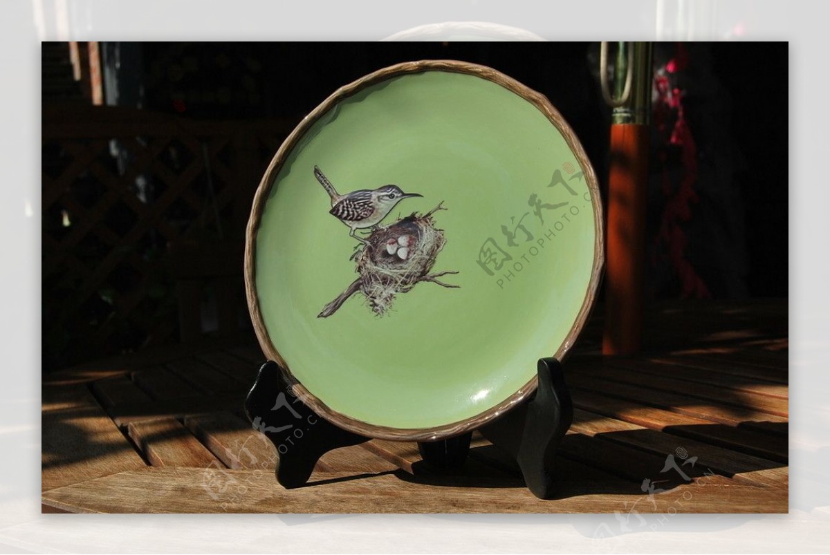 绿釉鸟巢装饰盘图片