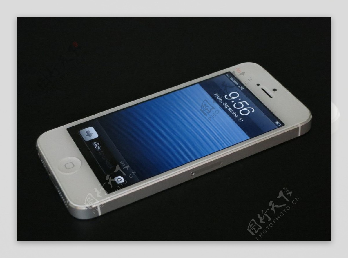 白色iphone5图片