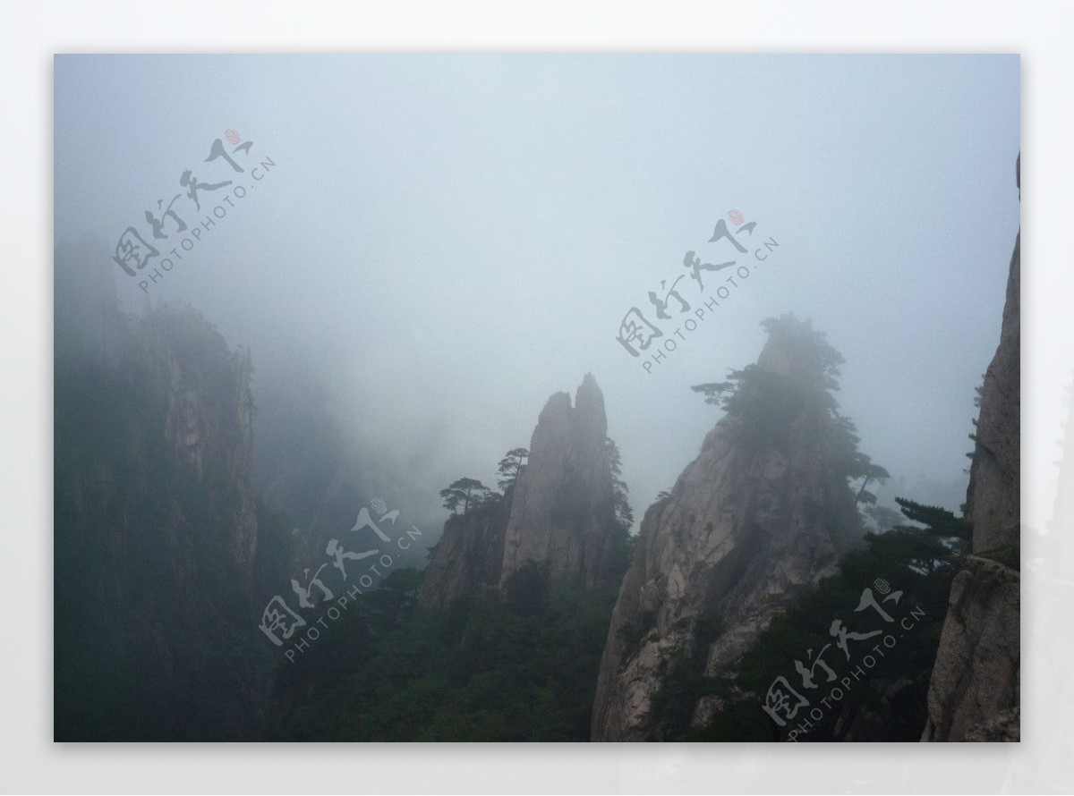 黄山雾景图片