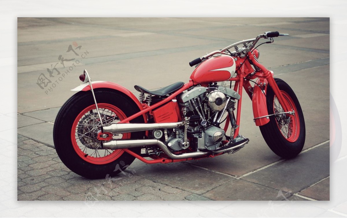 红色摩托车图片