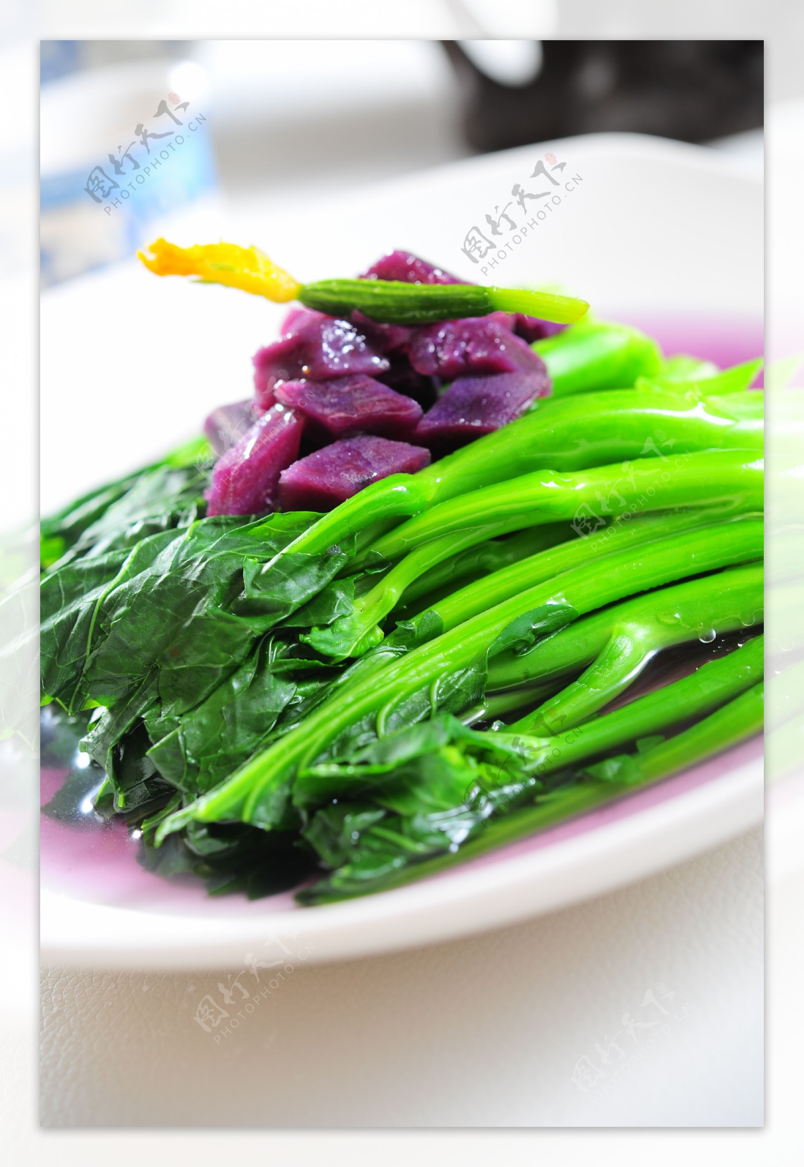 紫薯扒时蔬图片