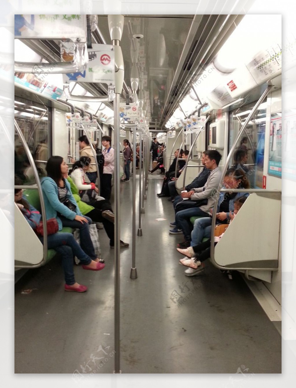 上海地铁图片
