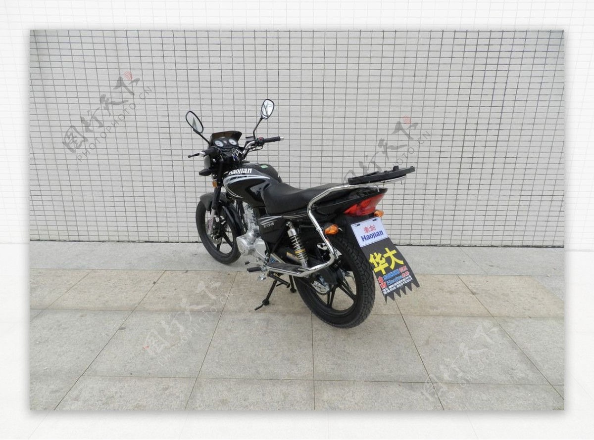 摩托车HJ1255B黑色钢圈图片