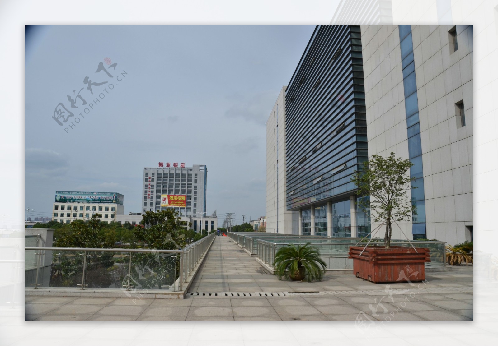 江苏丹阳市市政府会展中心大楼图片