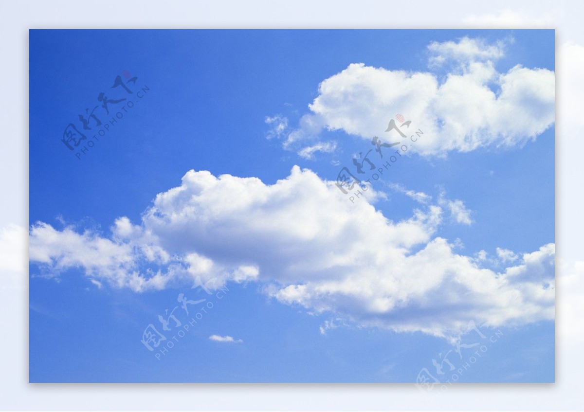 好天气蓝天白云图片