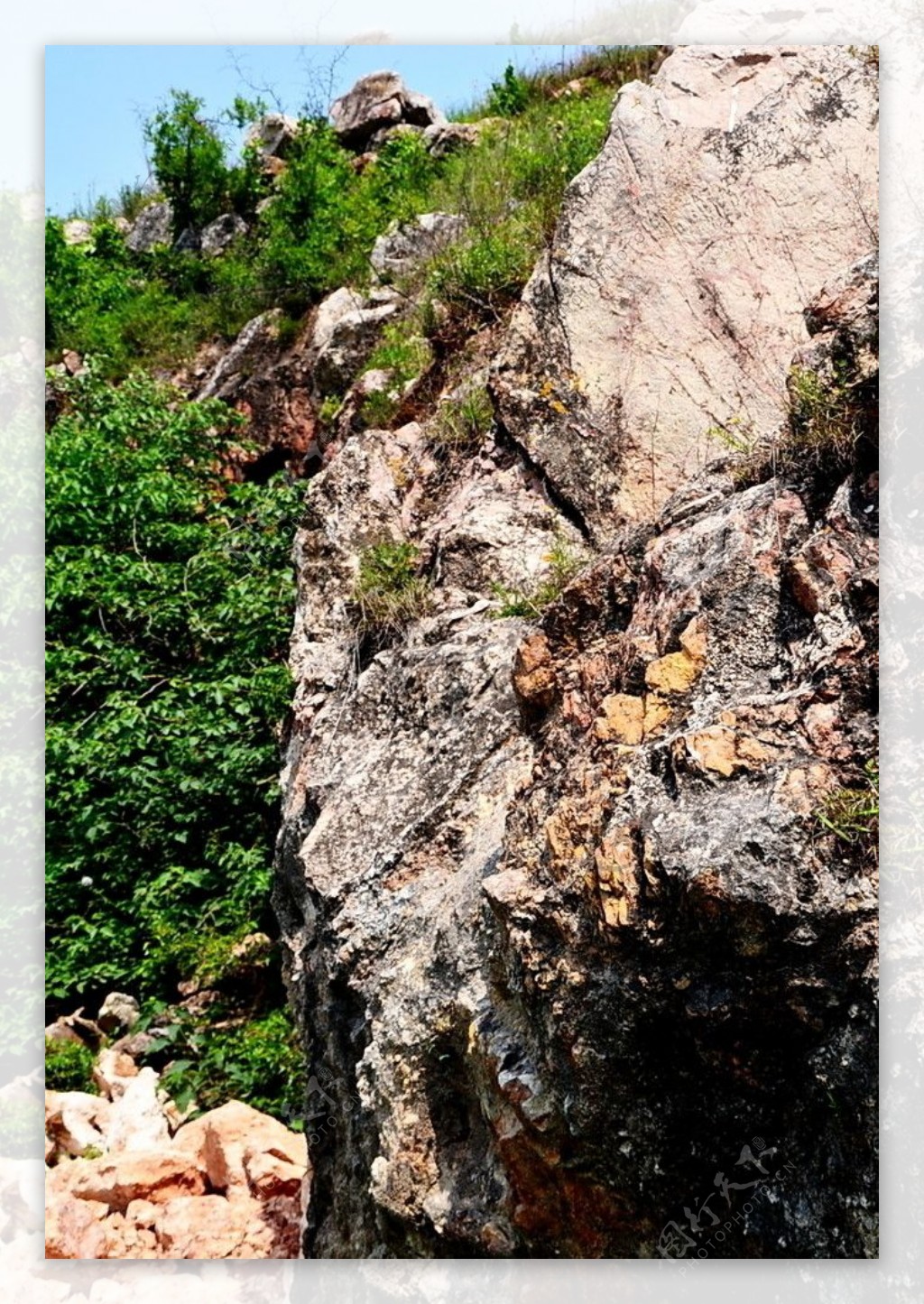 茴香山石壁图片