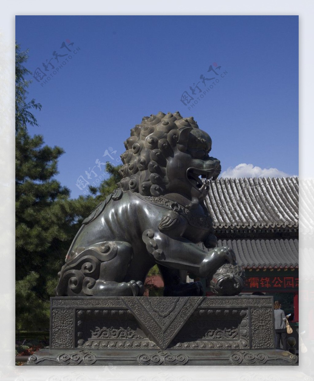 颐和园东宫门石狮图片
