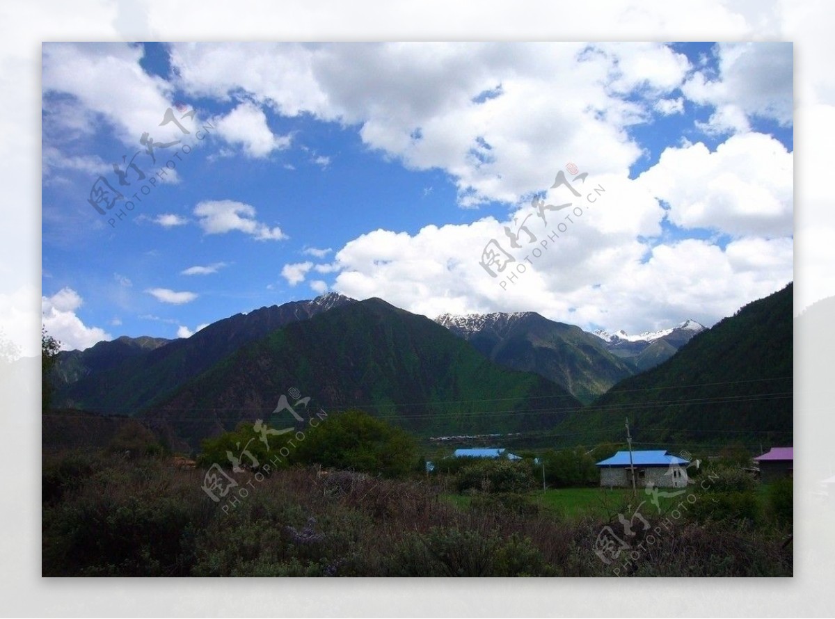 川藏线沿途民居图片