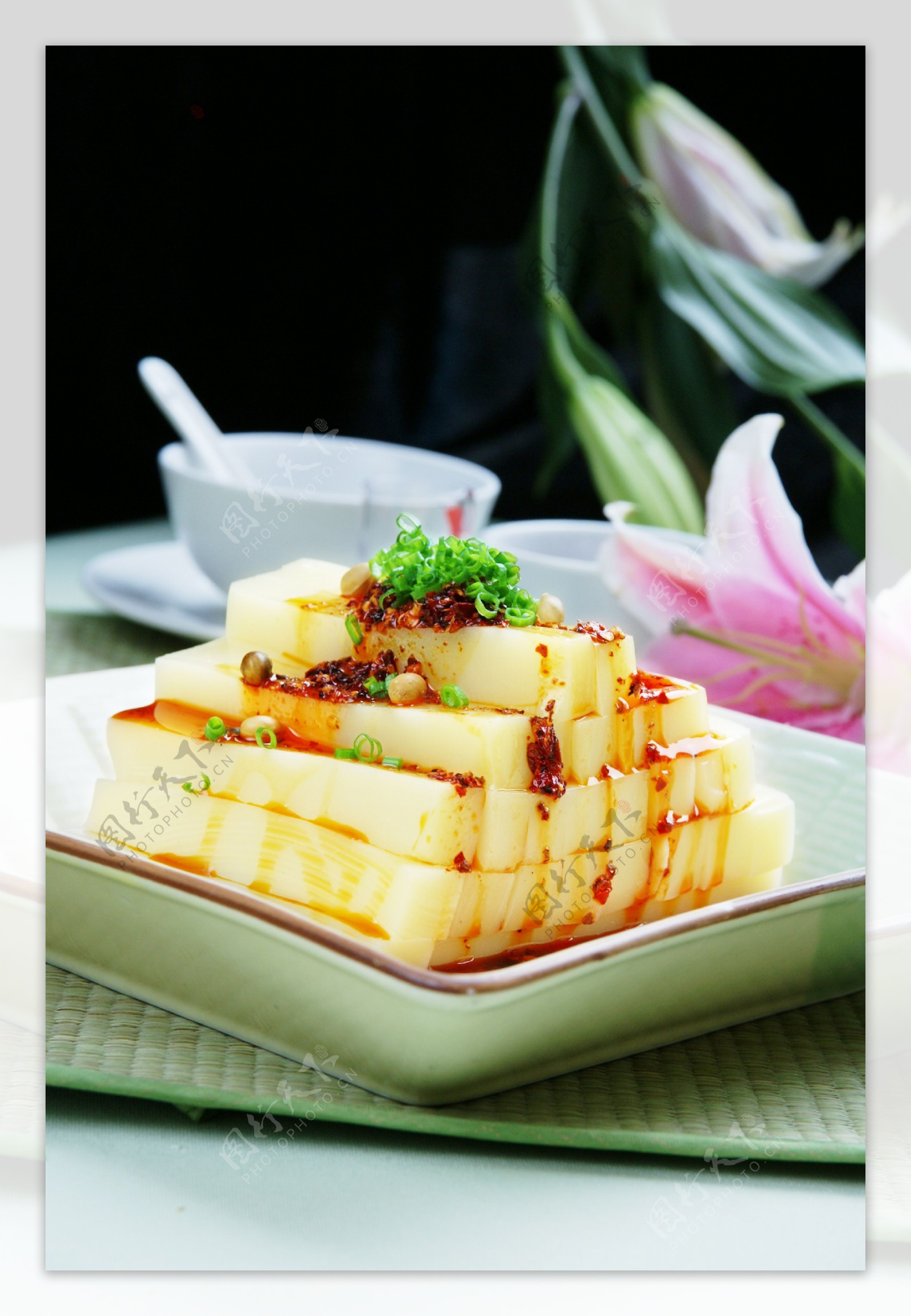 贵州特色小吃：夏天必备美食之米豆腐！