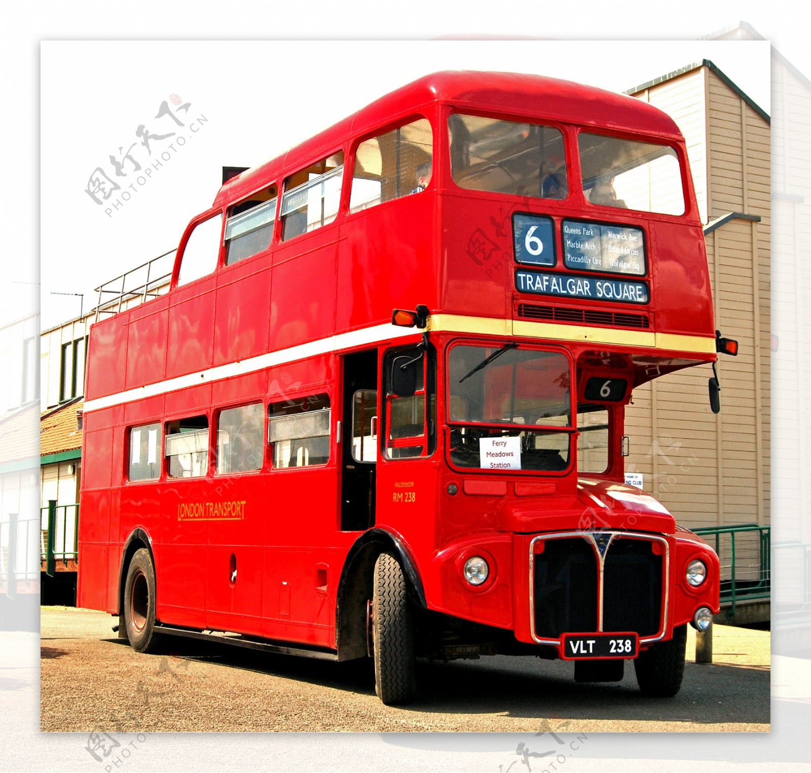 英国双层巴士图片