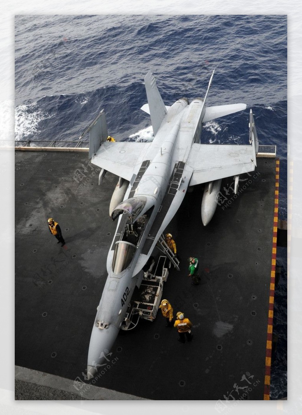 F18战机图片