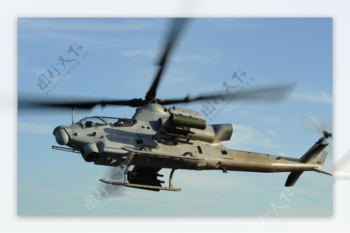 ah1眼镜蛇武装直升机图片