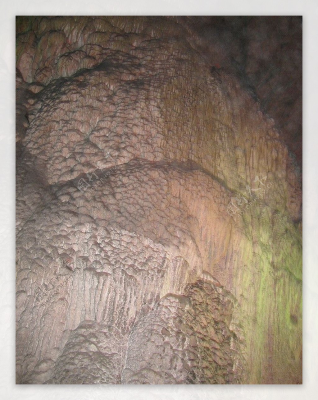 贵州黎平天然溶洞图组图片