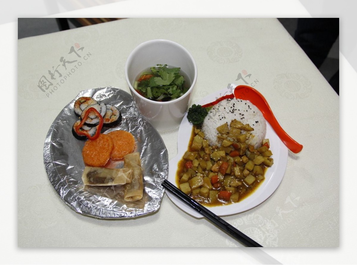 台式牛肉咖喱饭图片