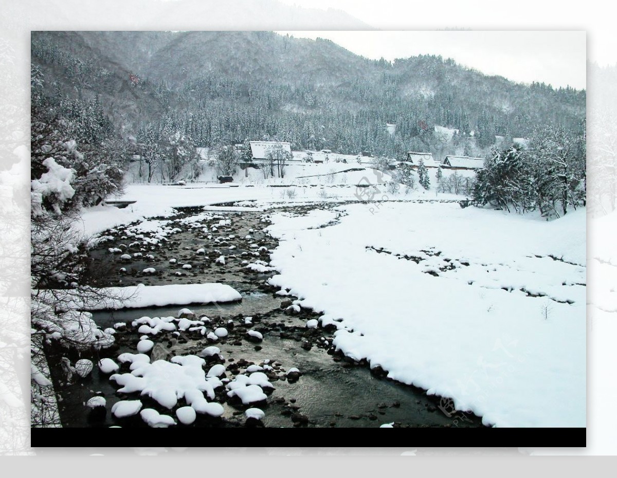 雪景河边3图片