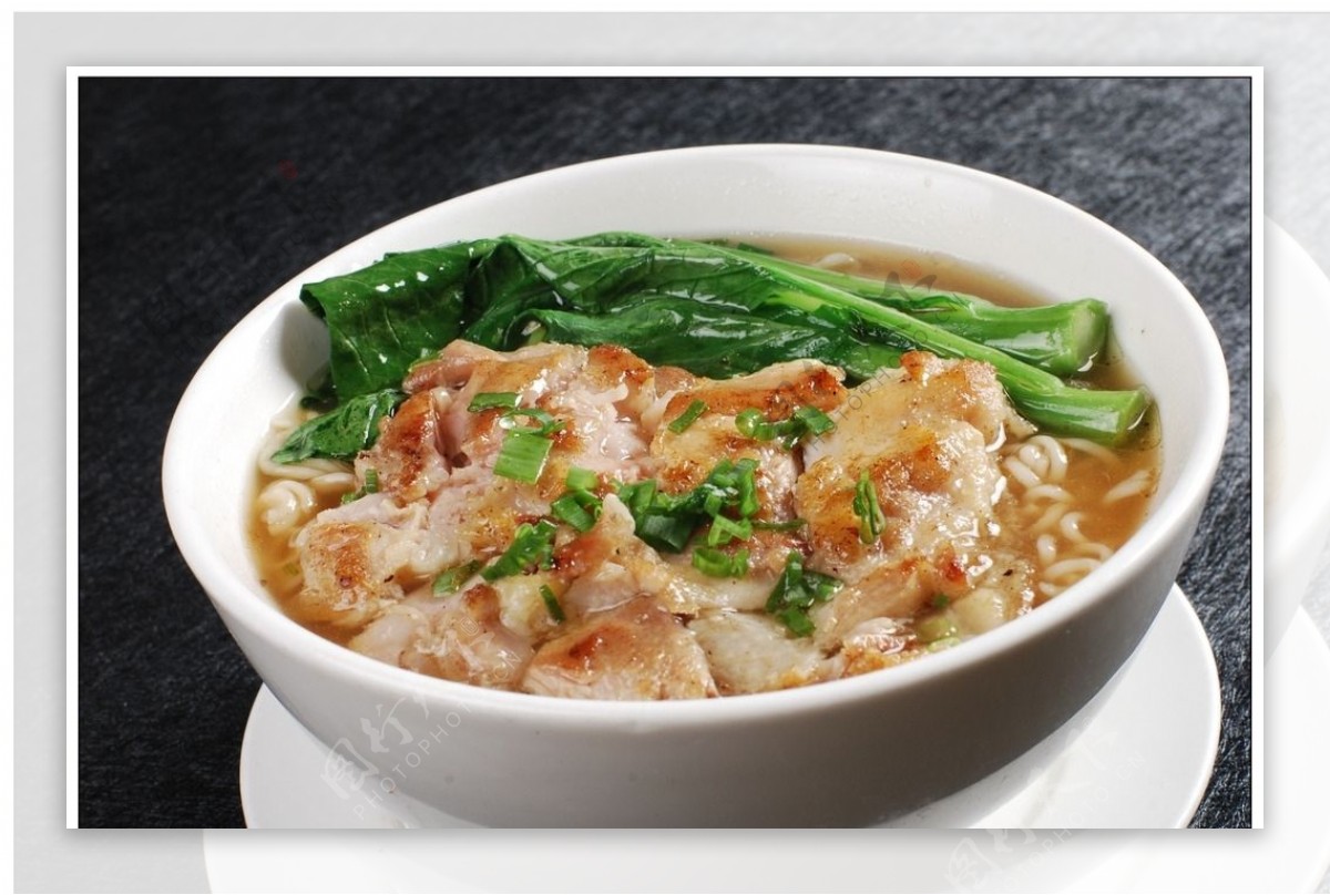Chef Amy: 午餐肉蛋公仔麵 Spam and Egg Noodle Soup