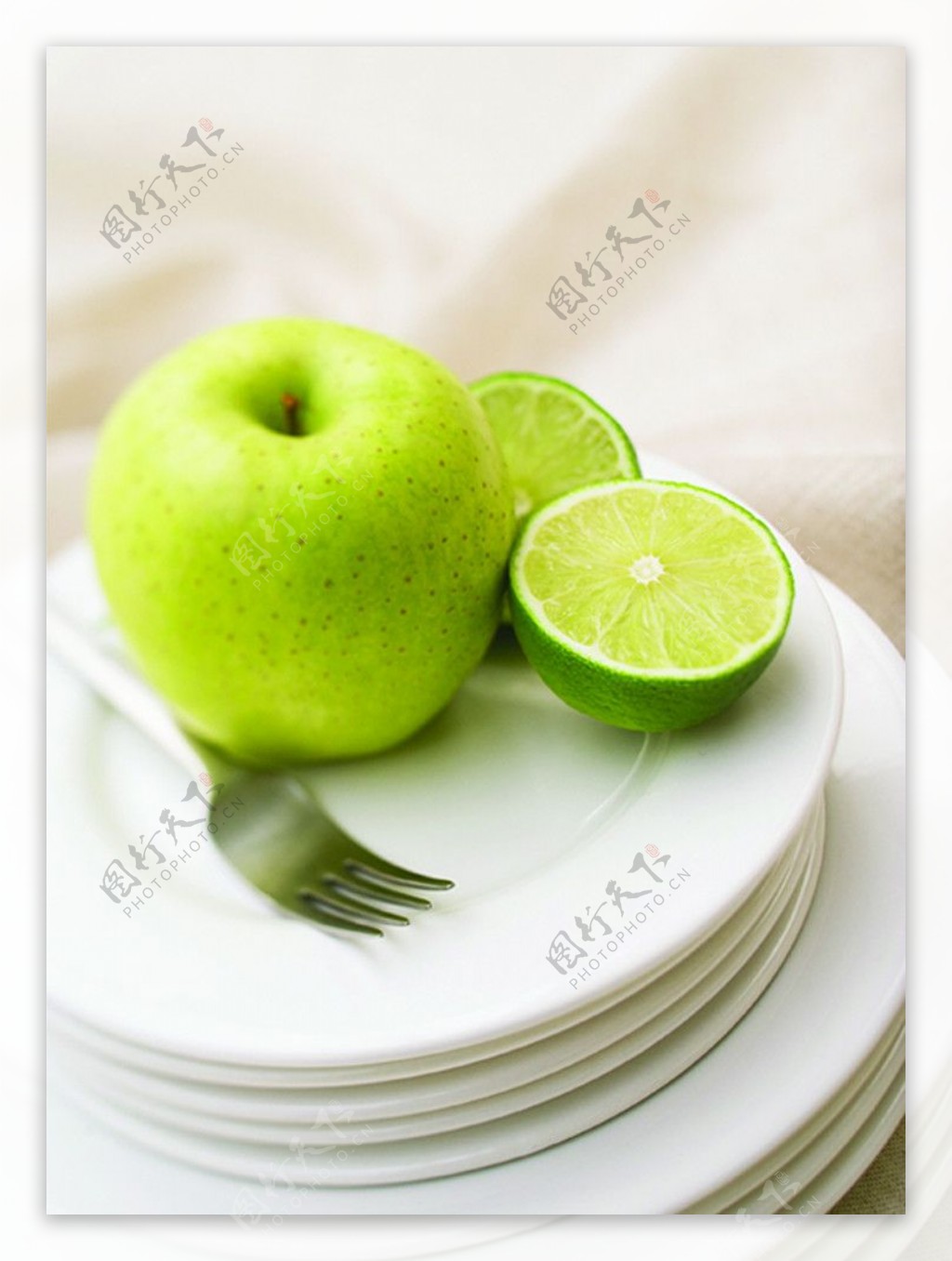 青苹果餐盘图片