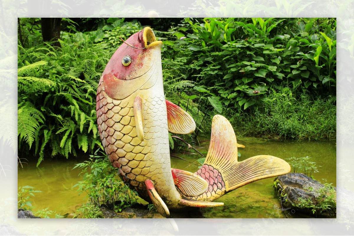 鲤鱼雕塑图片