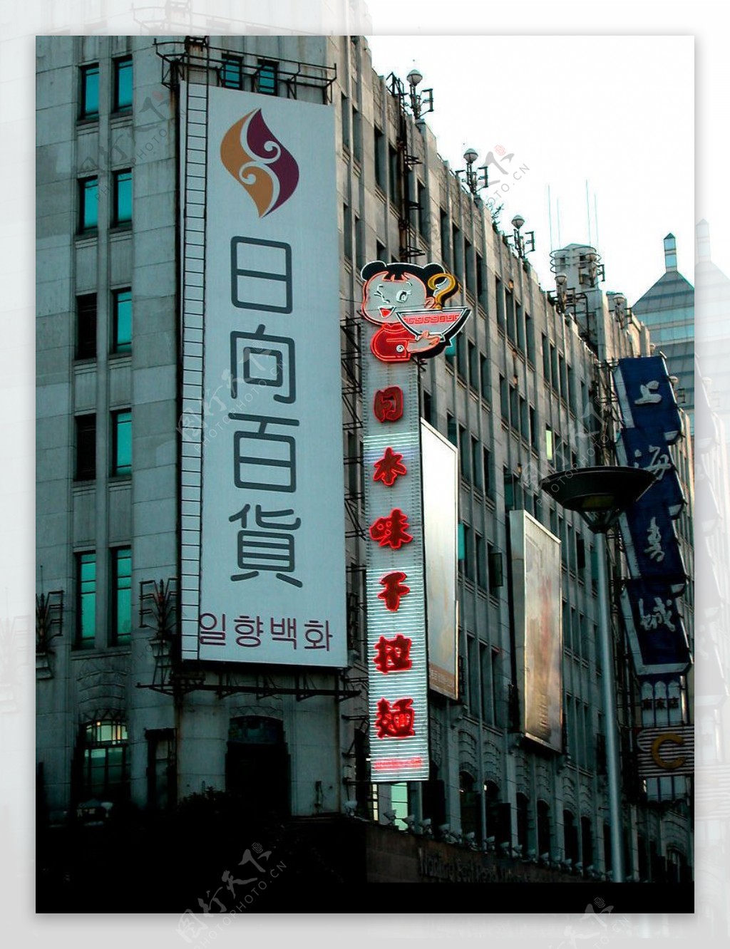 上海街景广告24图片