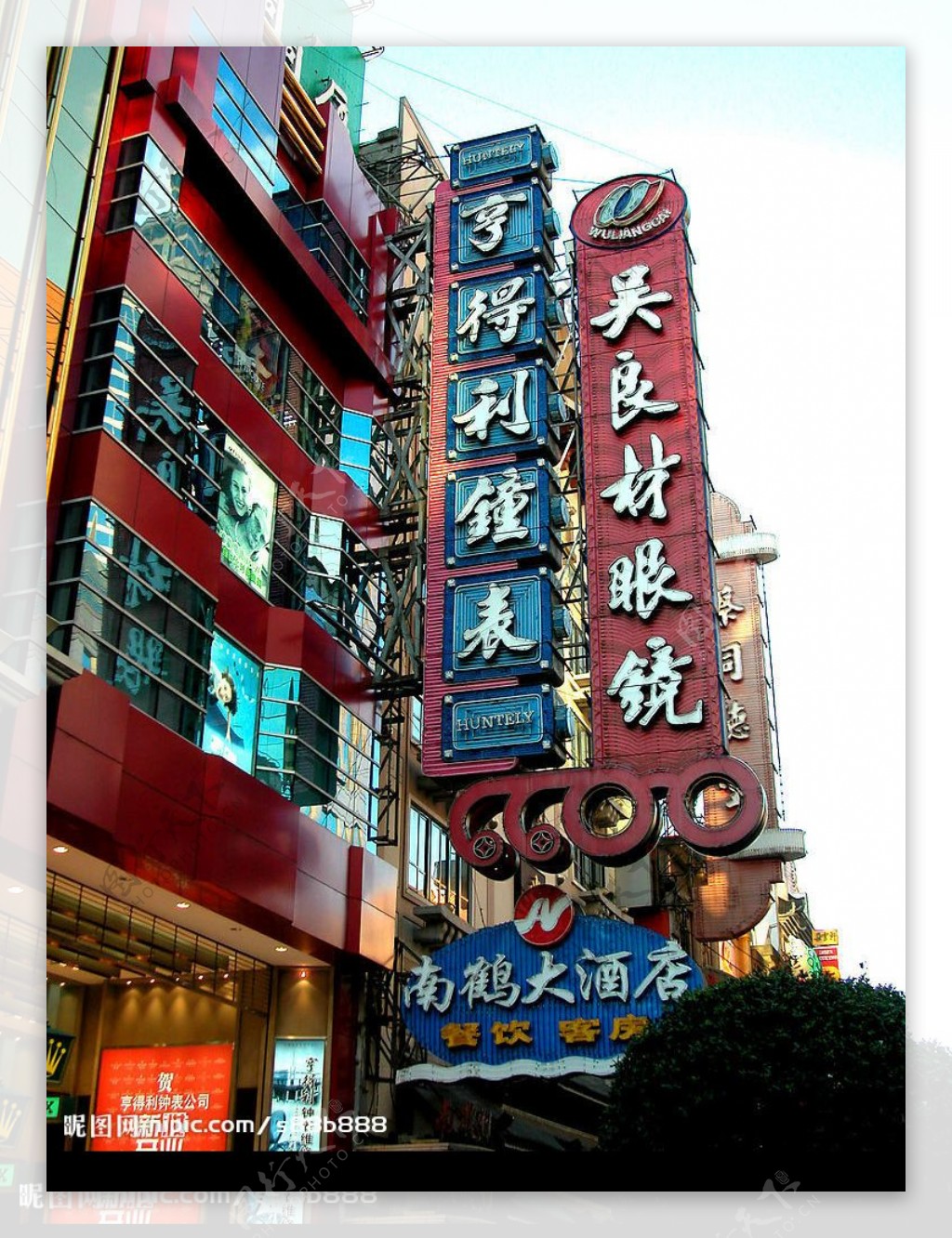上海街景广告33图片