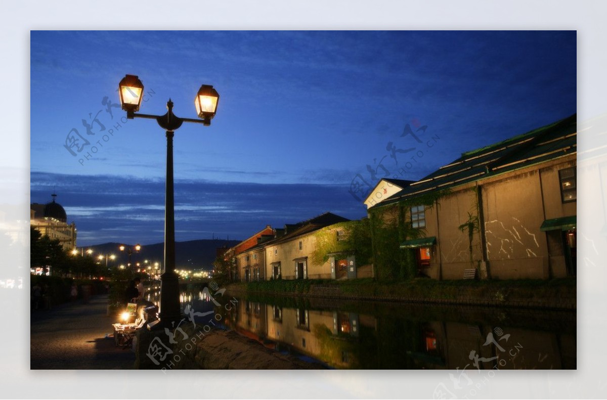 日本北海道小樽运河的黄昏图片