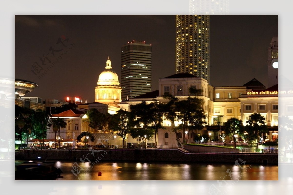 新加坡城市夜景一角图片