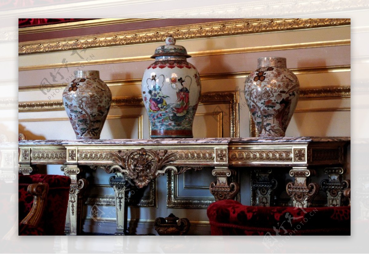 巴黎凡尔赛宫内的中国瓷器图片