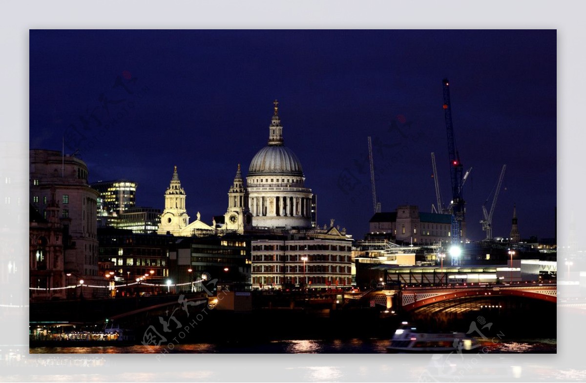 英国伦敦泰晤士河及夜景图片