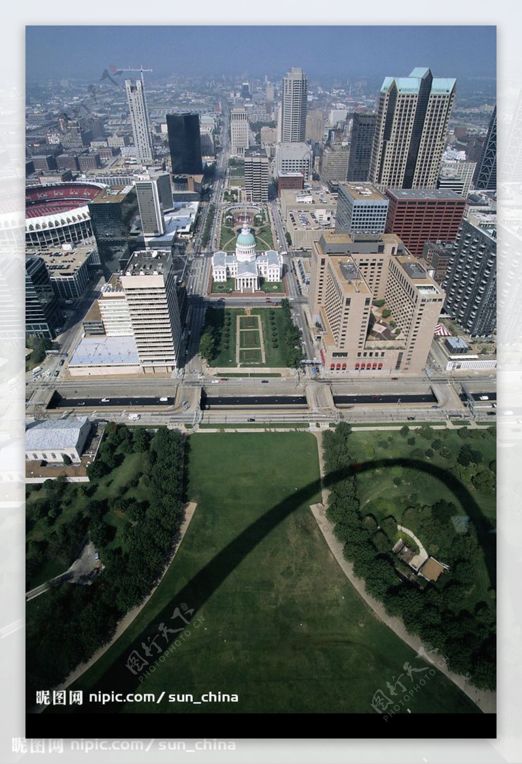 美国城市间的国会大厦图片