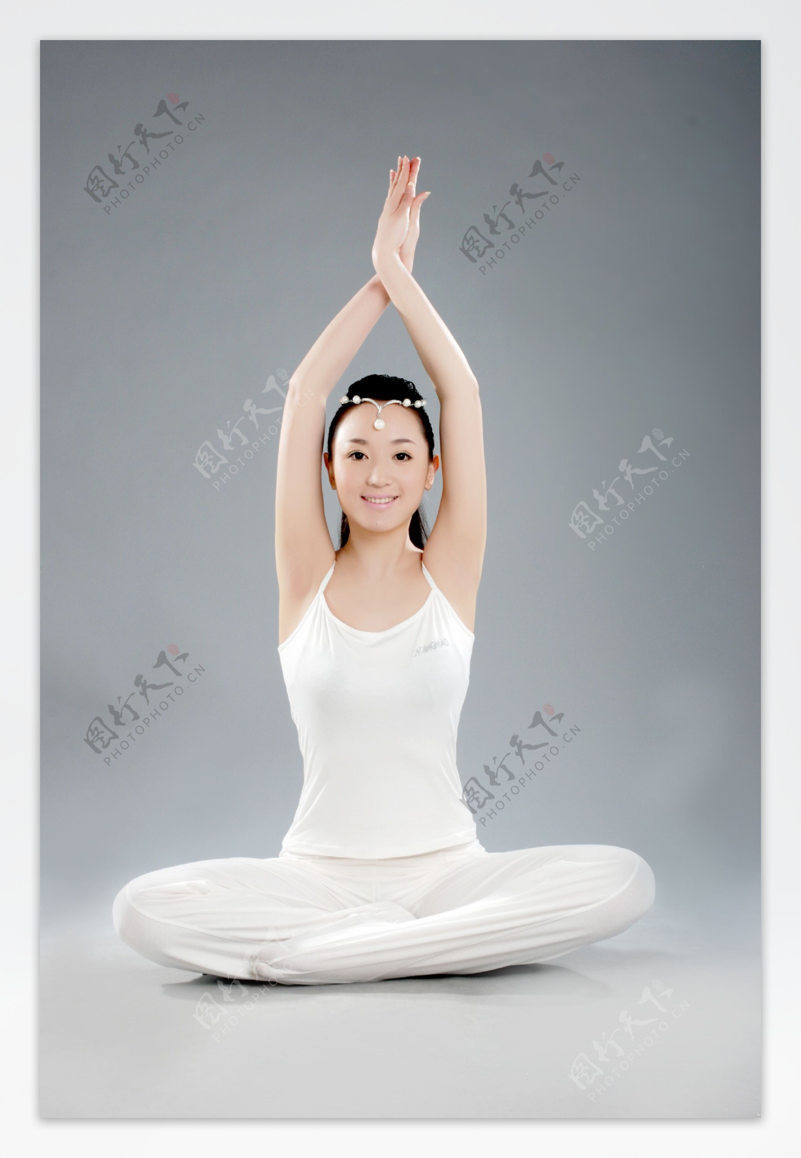 瑜伽美女图片