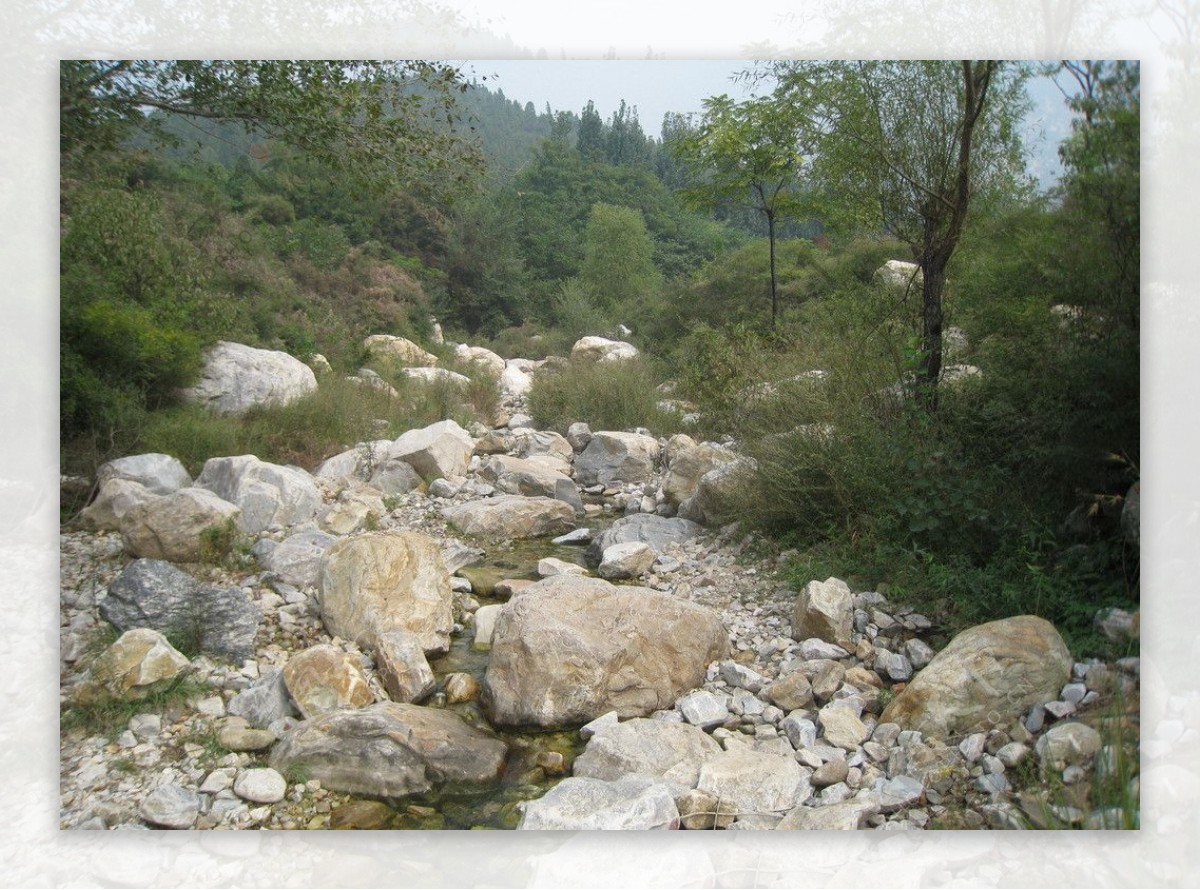 嵩山叠石溪图片