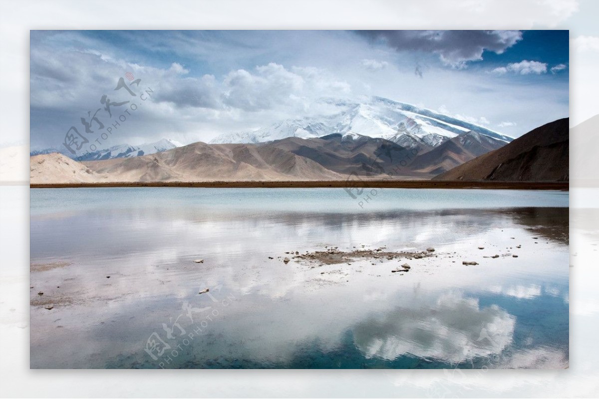 新疆慕士塔格峰公格尔峰图片