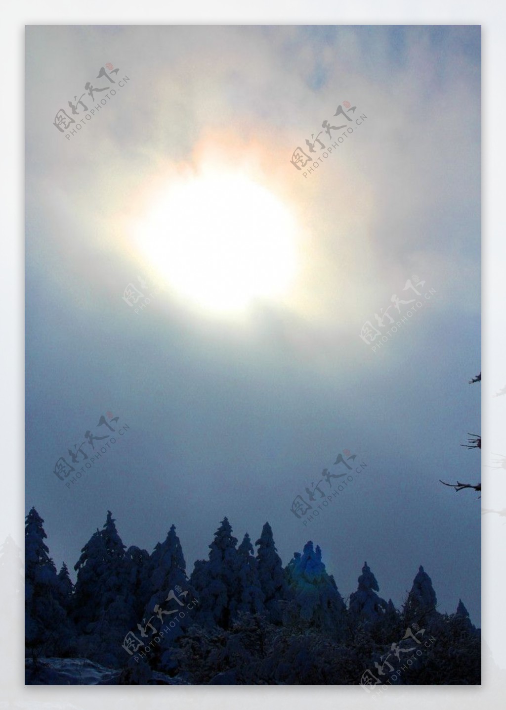 峨眉山太阳图片