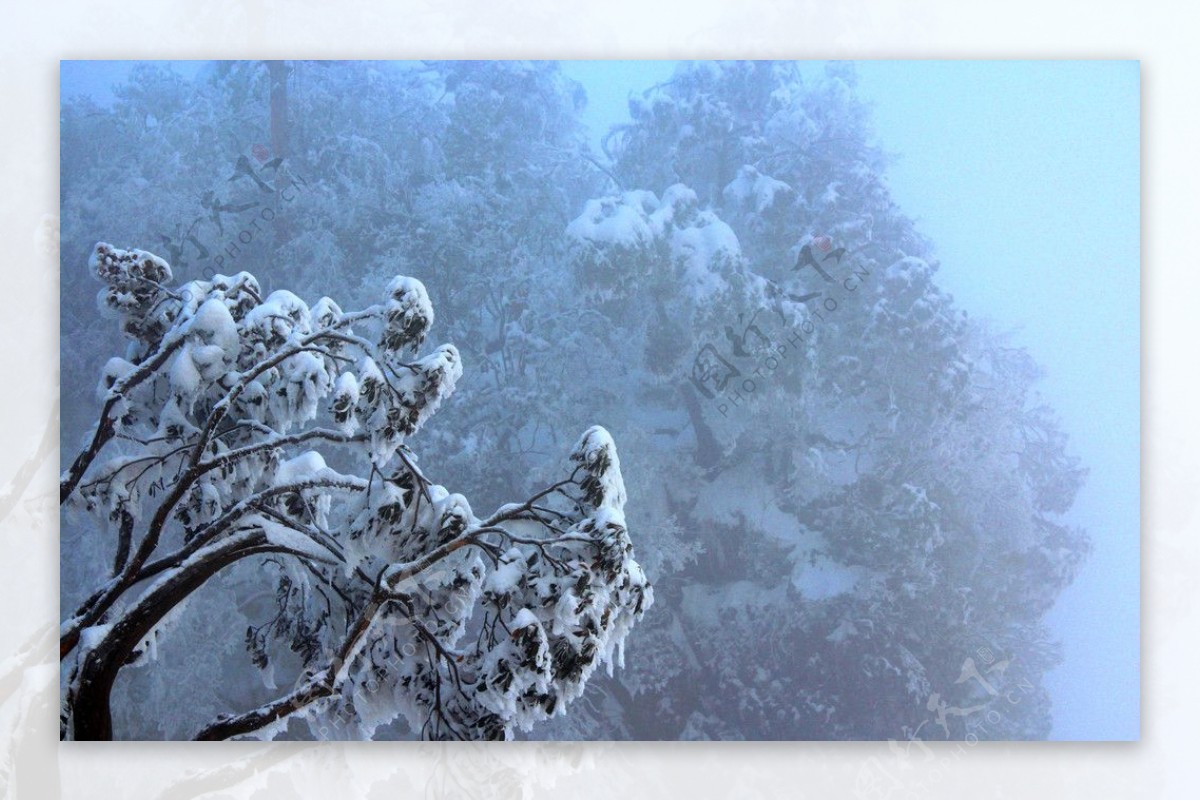 峨眉山雪景图片