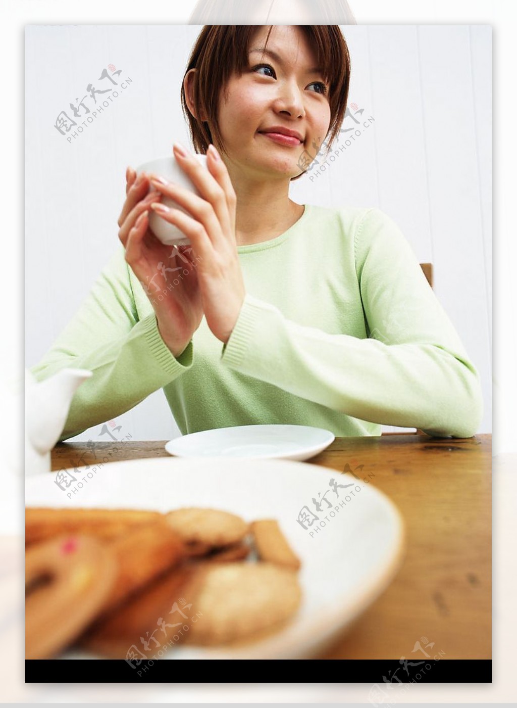 做早餐的美女平面广告素材免费下载(图片编号:3792632)-六图网